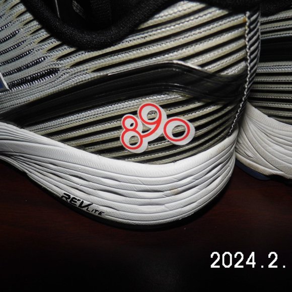 New Balance Running Shoe 7 Revlite 890 V.6 Pre owned - Picture 6 of 9